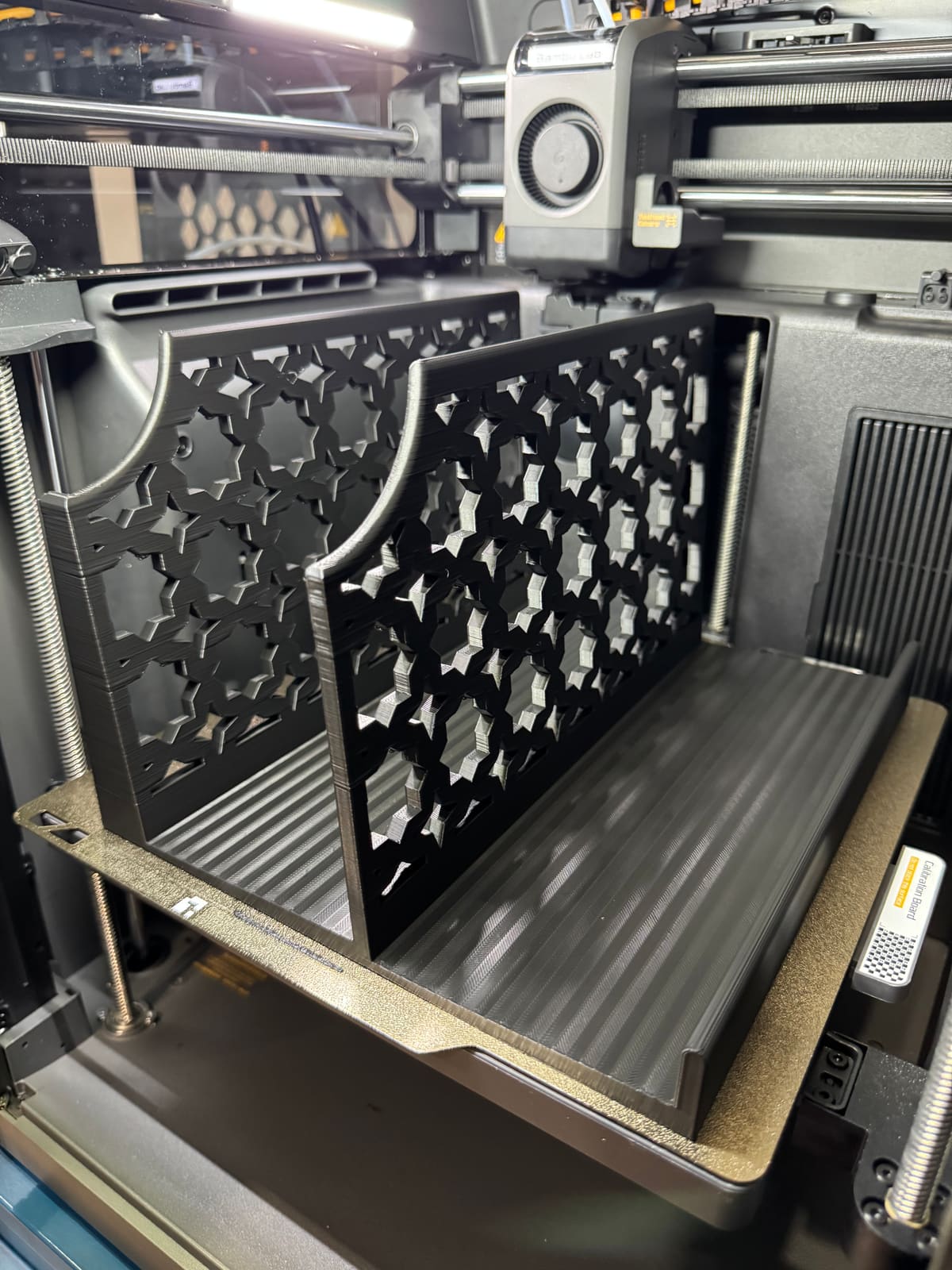 Divider rack on the print bed